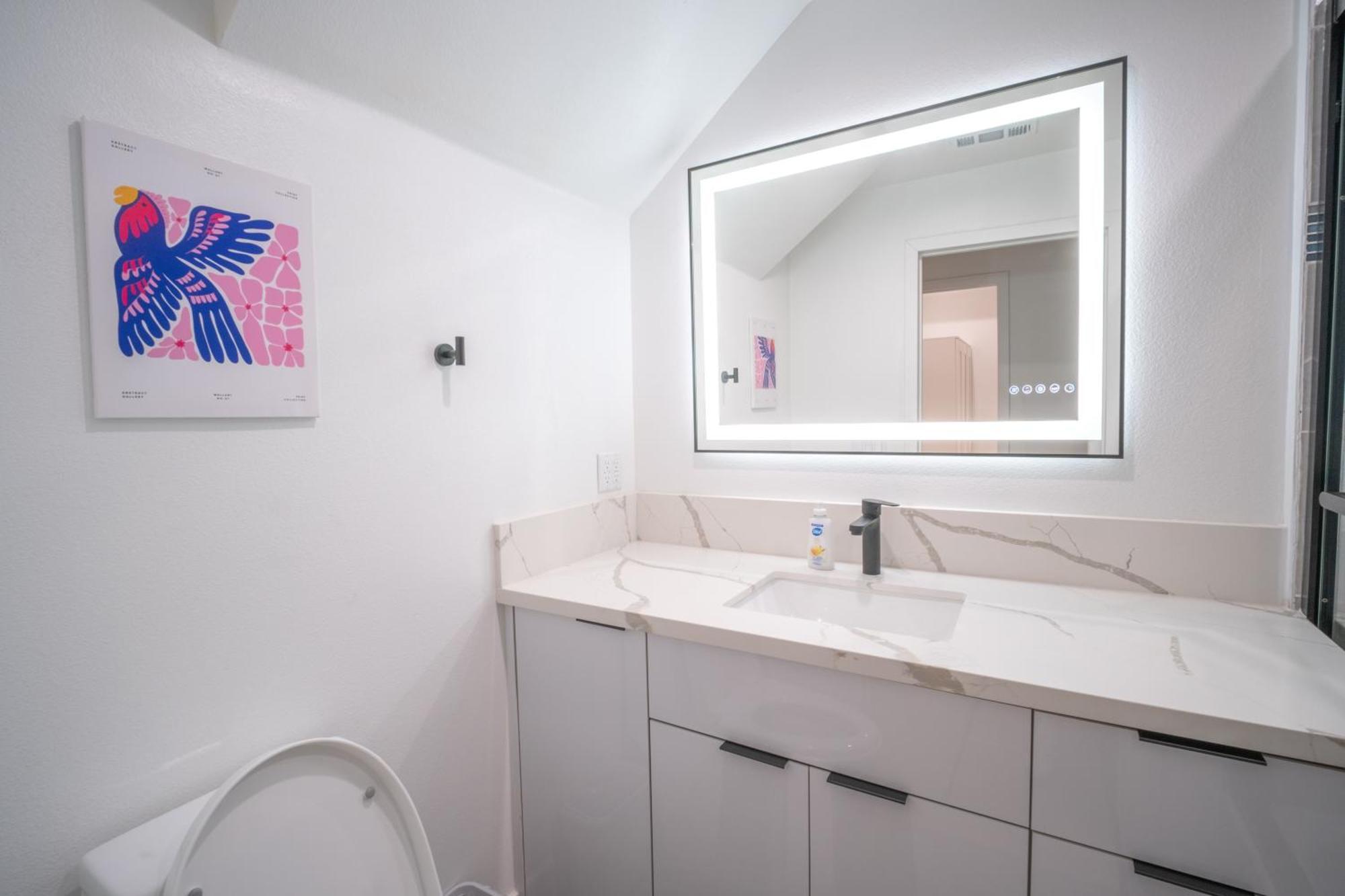 Stylish Private By Downtown La Guest house *