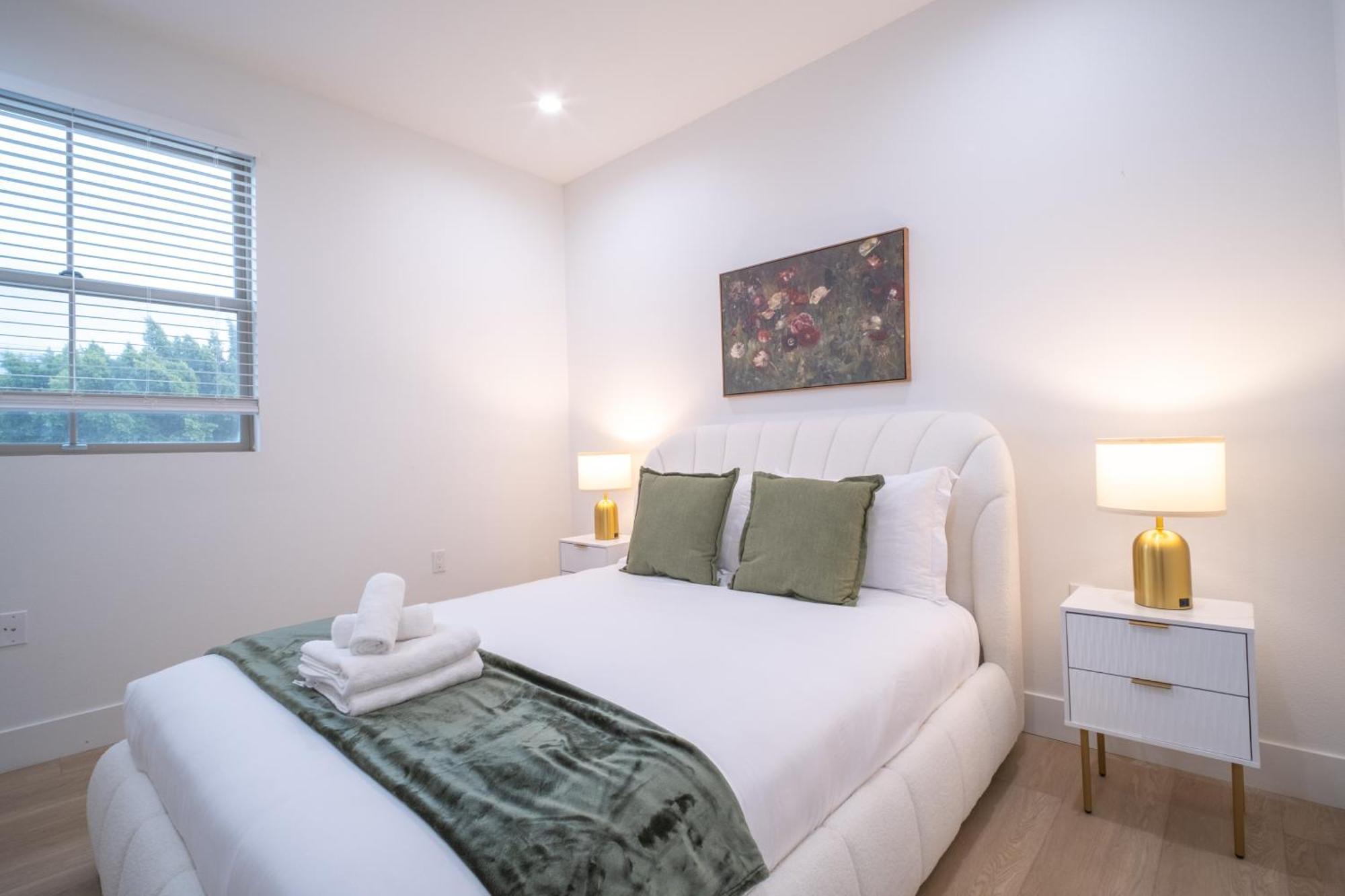 Stylish Private By Downtown La Guest house *