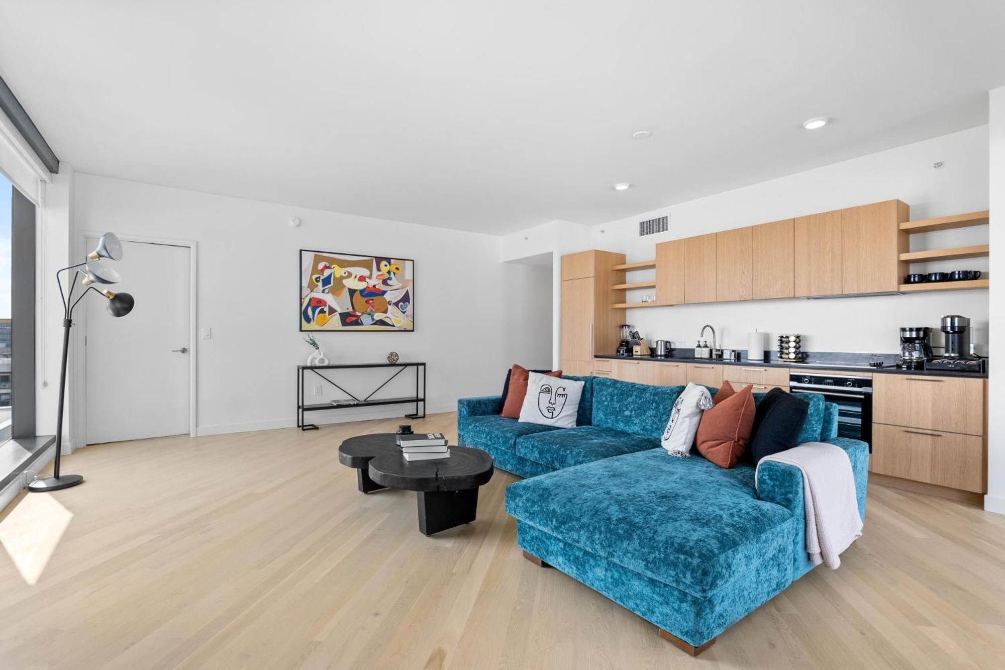 Rooftop Pool Modern 2br, 2ba - Panoramic Hollywood Views Los Angeles