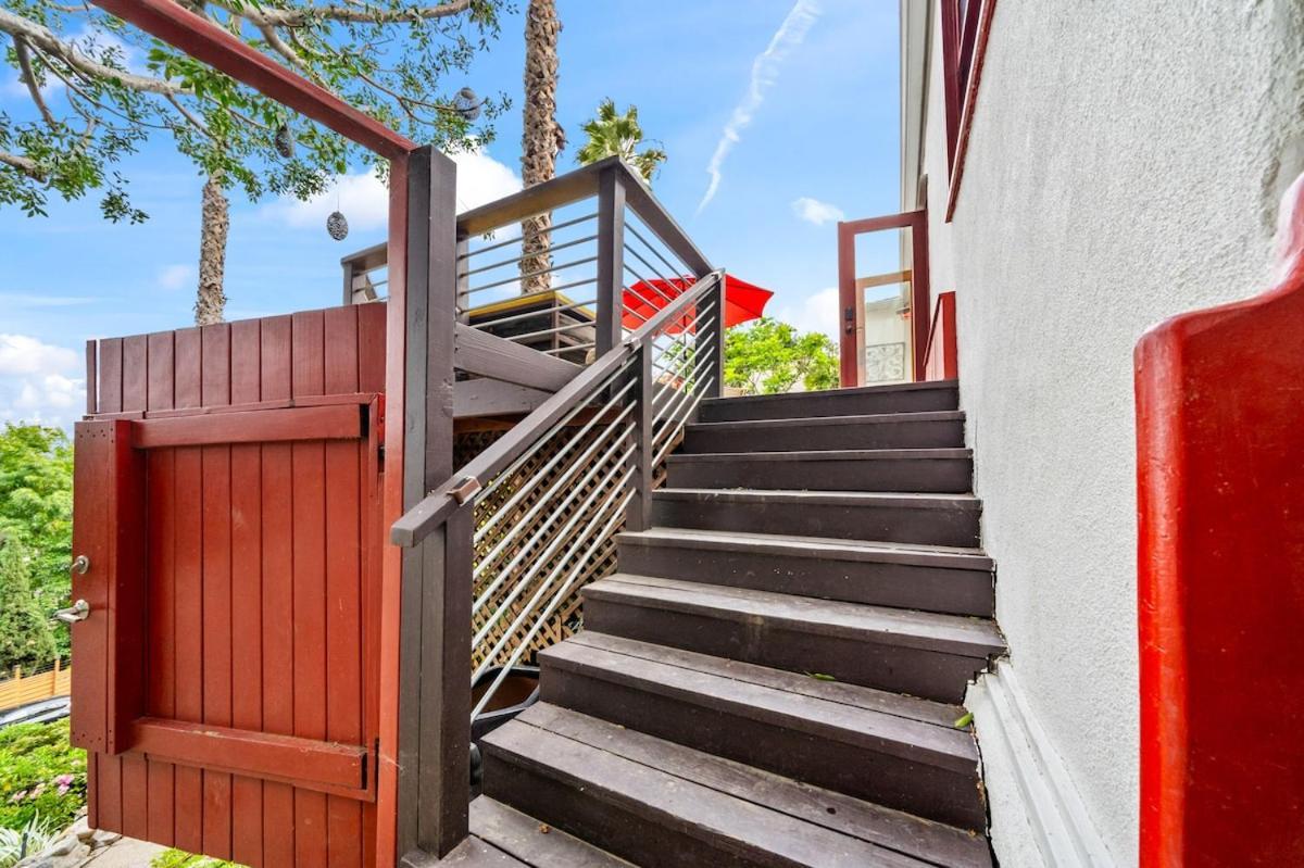 The Robinson Tree House In Silver * Los Angeles