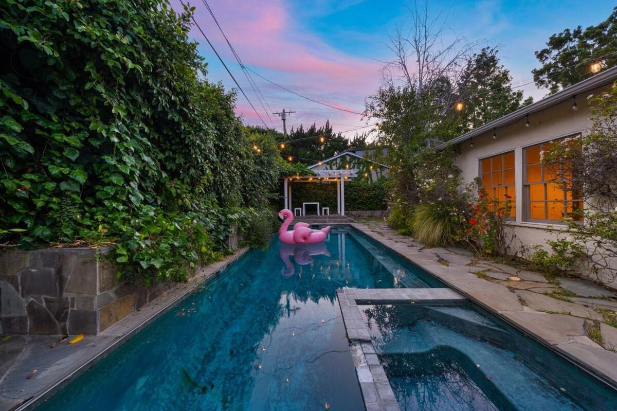 Pool & Ping-pong Mini-golf & 5br Los Angeles