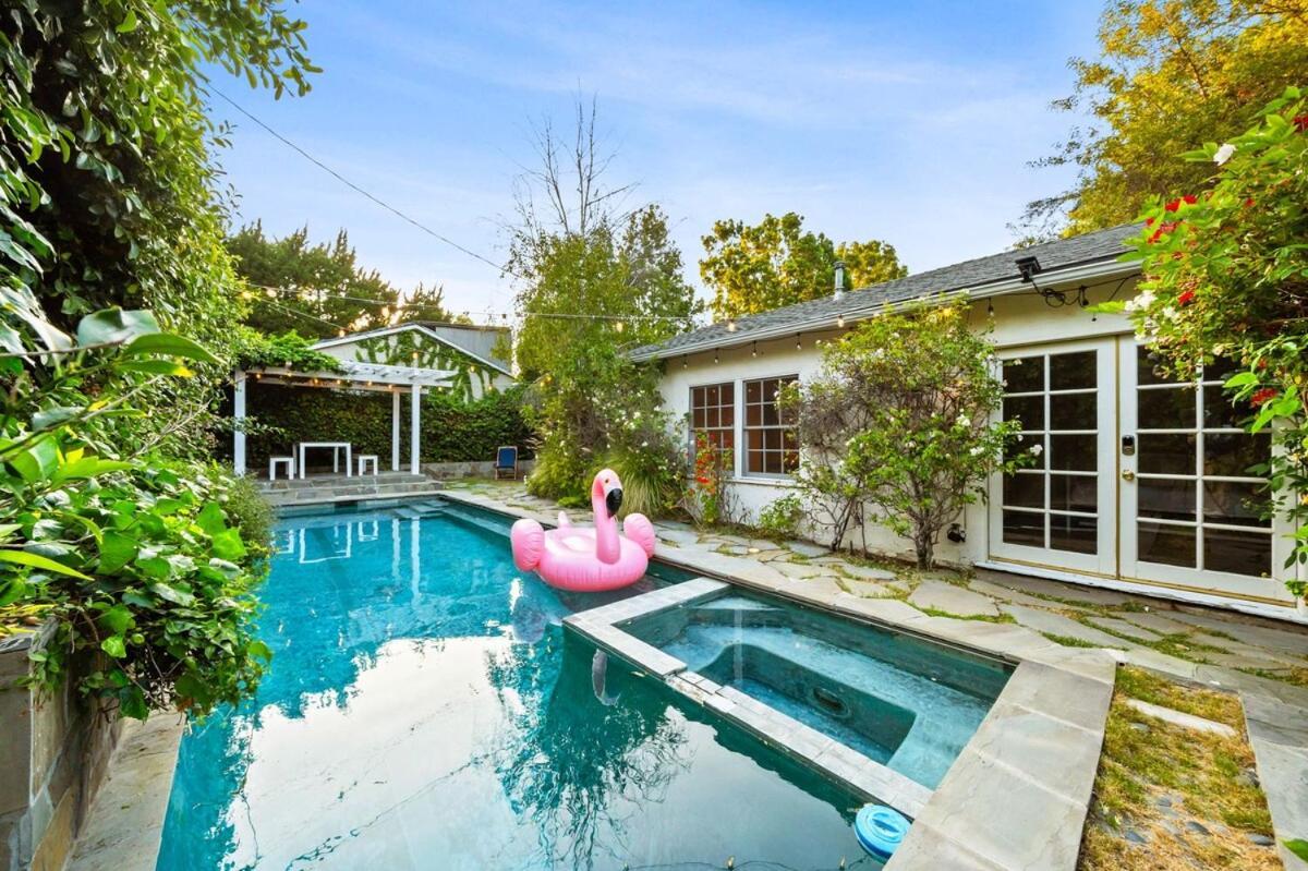 Pool & Ping-pong Mini-golf & 5br