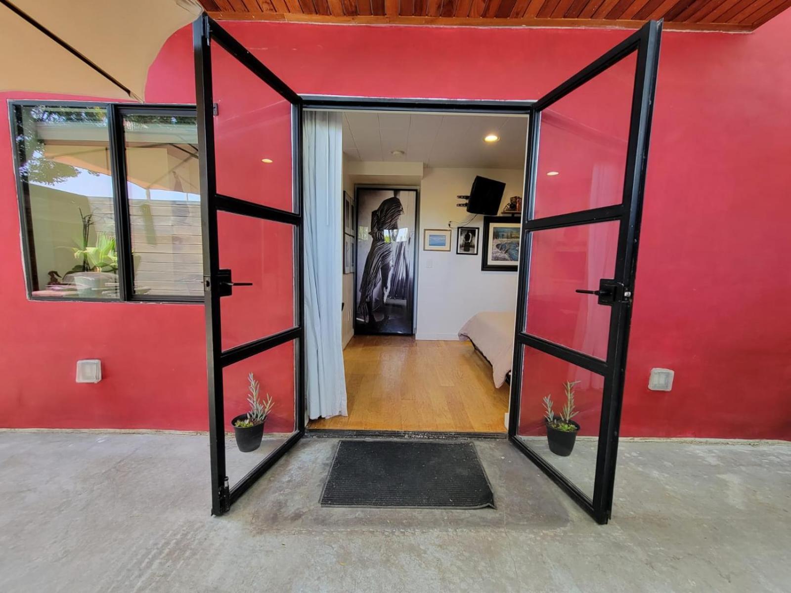 Venice With Large Private Patio Steps To The * Los Angeles