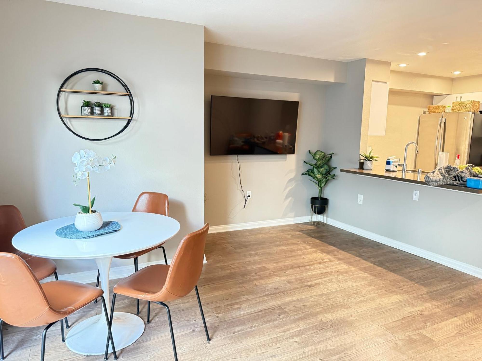 Apartment Pacific Blue Townhome Walk To Ocean 2 Bed With Free Parking Los Angeles