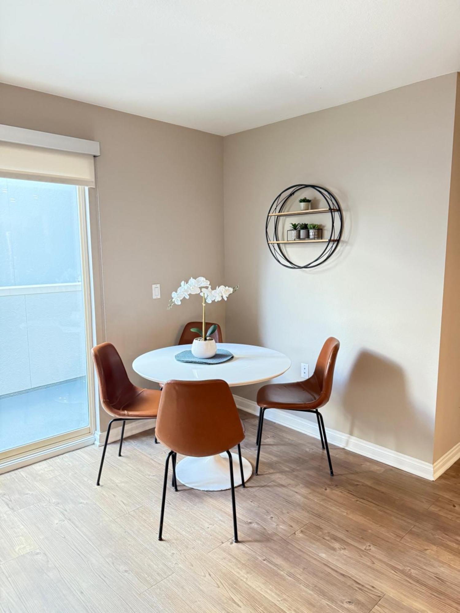 Pacific Blue Townhome Walk To Ocean 2 Bed With Free Parking *