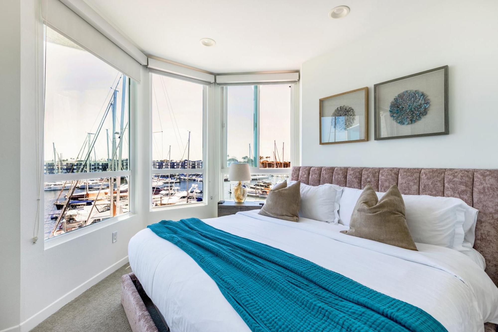 Apartment Waterfront 2br Duplex Stunning Marina Views
