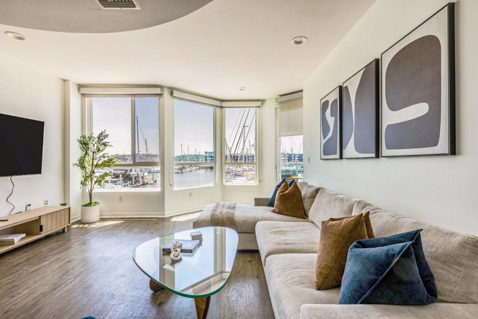 Apartment Waterfront 2br Duplex Stunning Marina Views