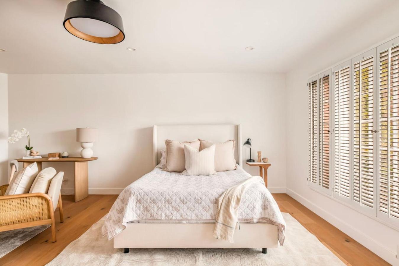 Coastal Luxury In Pacific Palisades Month Los Angeles