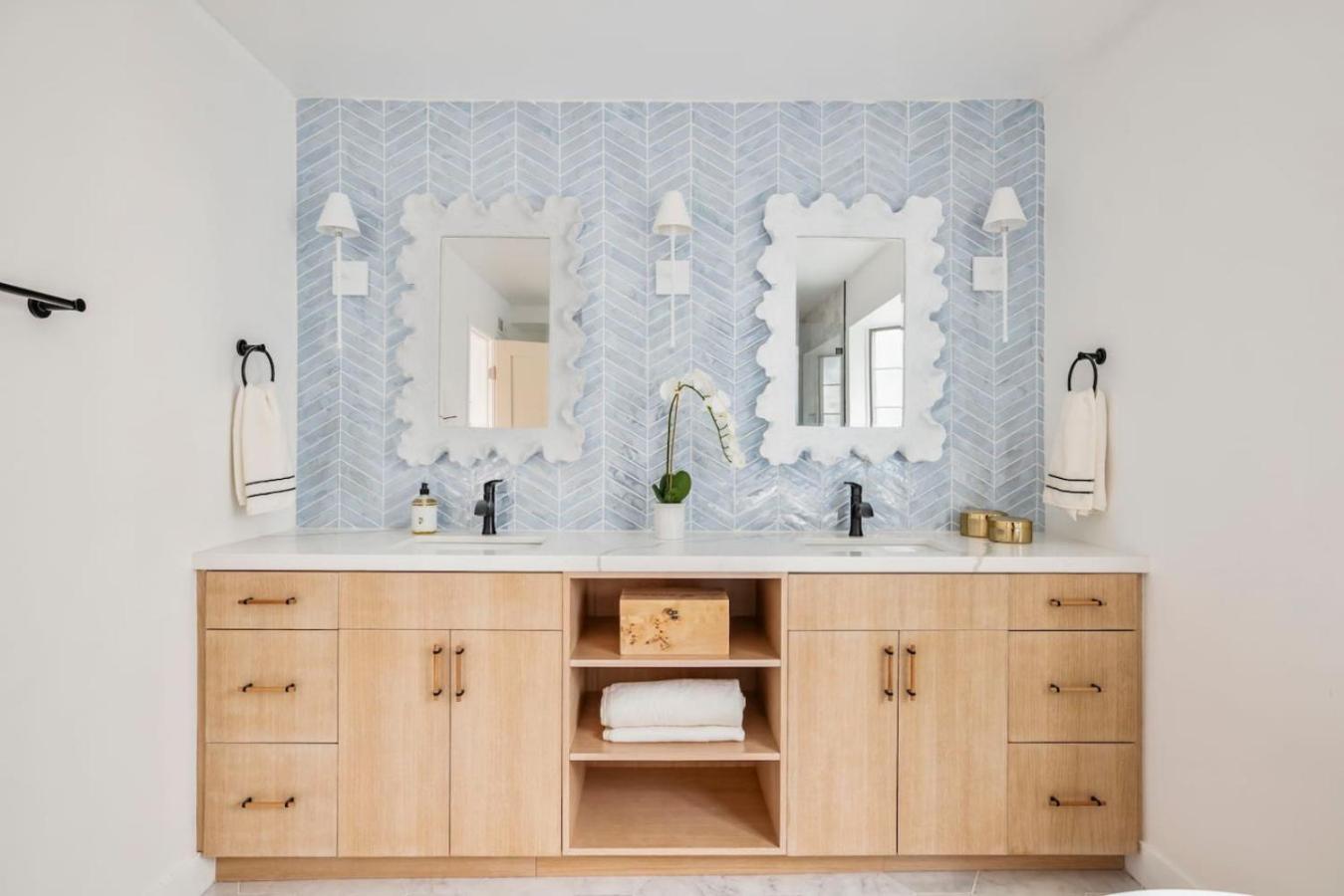 Holiday home Coastal Luxury In Pacific Palisades Month *
