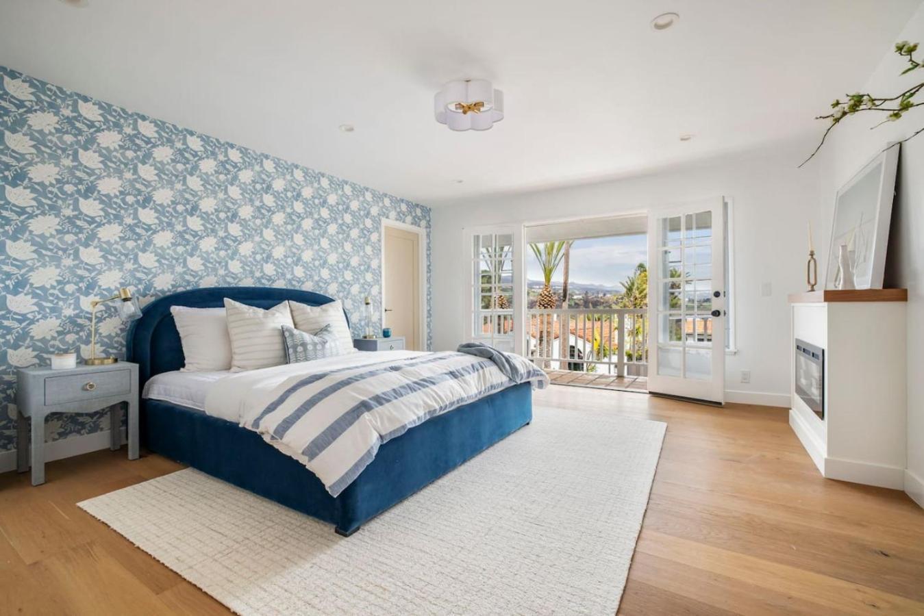 Coastal Luxury In Pacific Palisades Month
