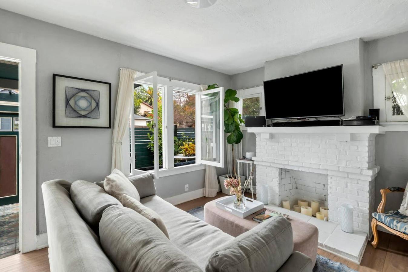 Holiday home Coastal Charm Gated Venice Los Angeles