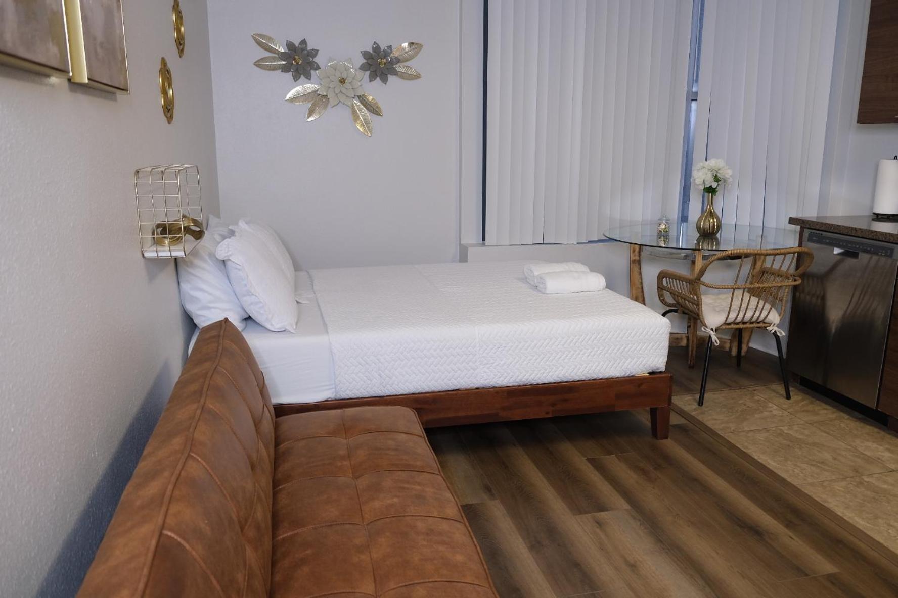 Premier - Prime Mdr-venice Location With Pool, Gym & Hot Tub Apartment