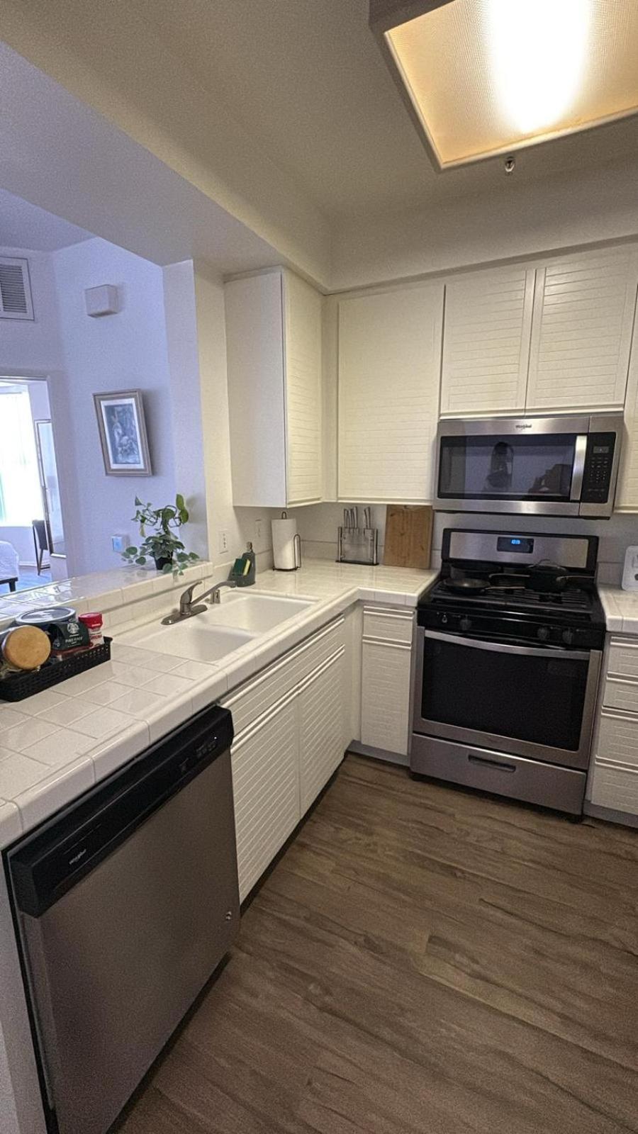 Apartment Premier - Prime Mdr-venice Location With Pool, Gym & Hot Tub