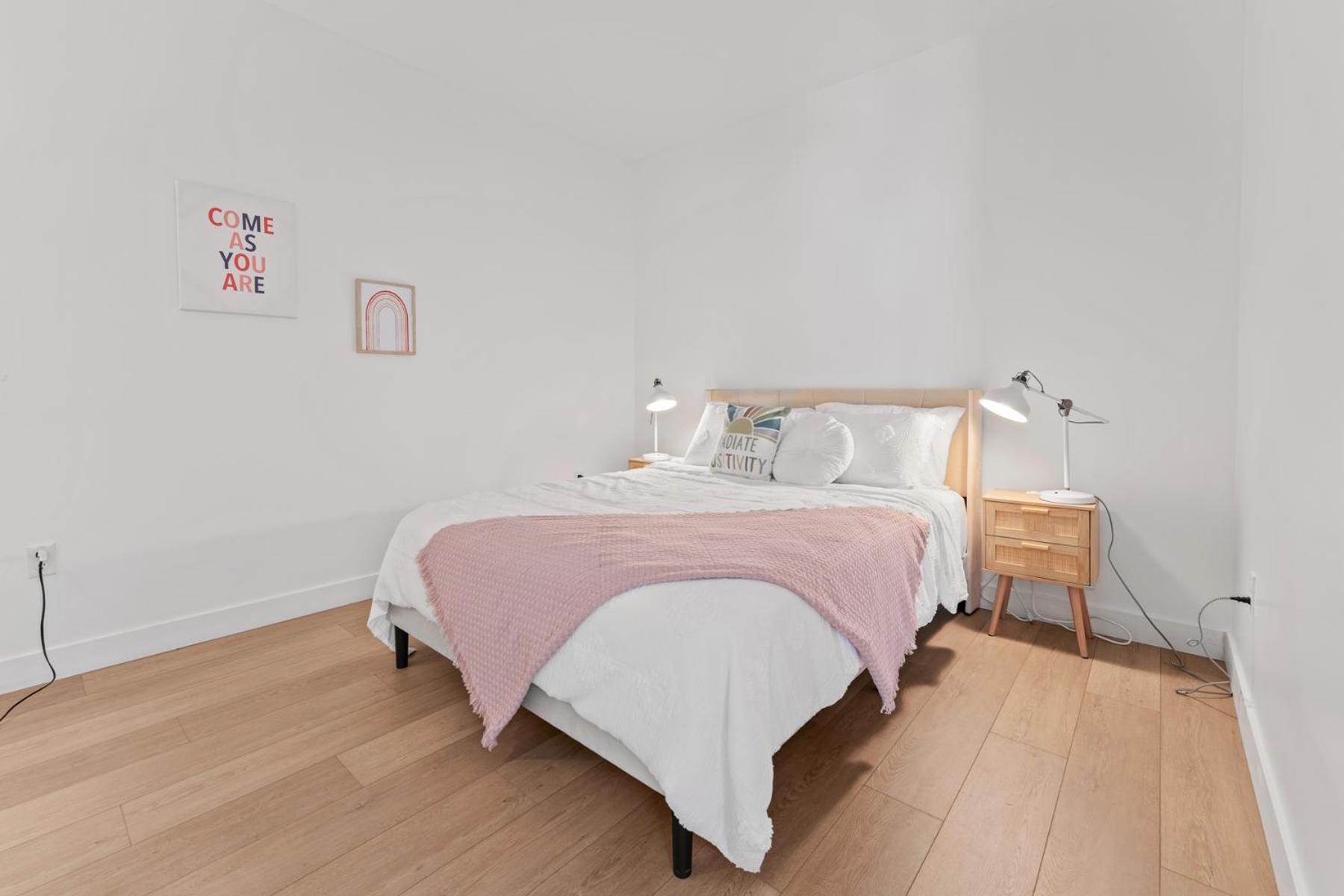 Stylish Westwood - Steps From Ucla Apartment
