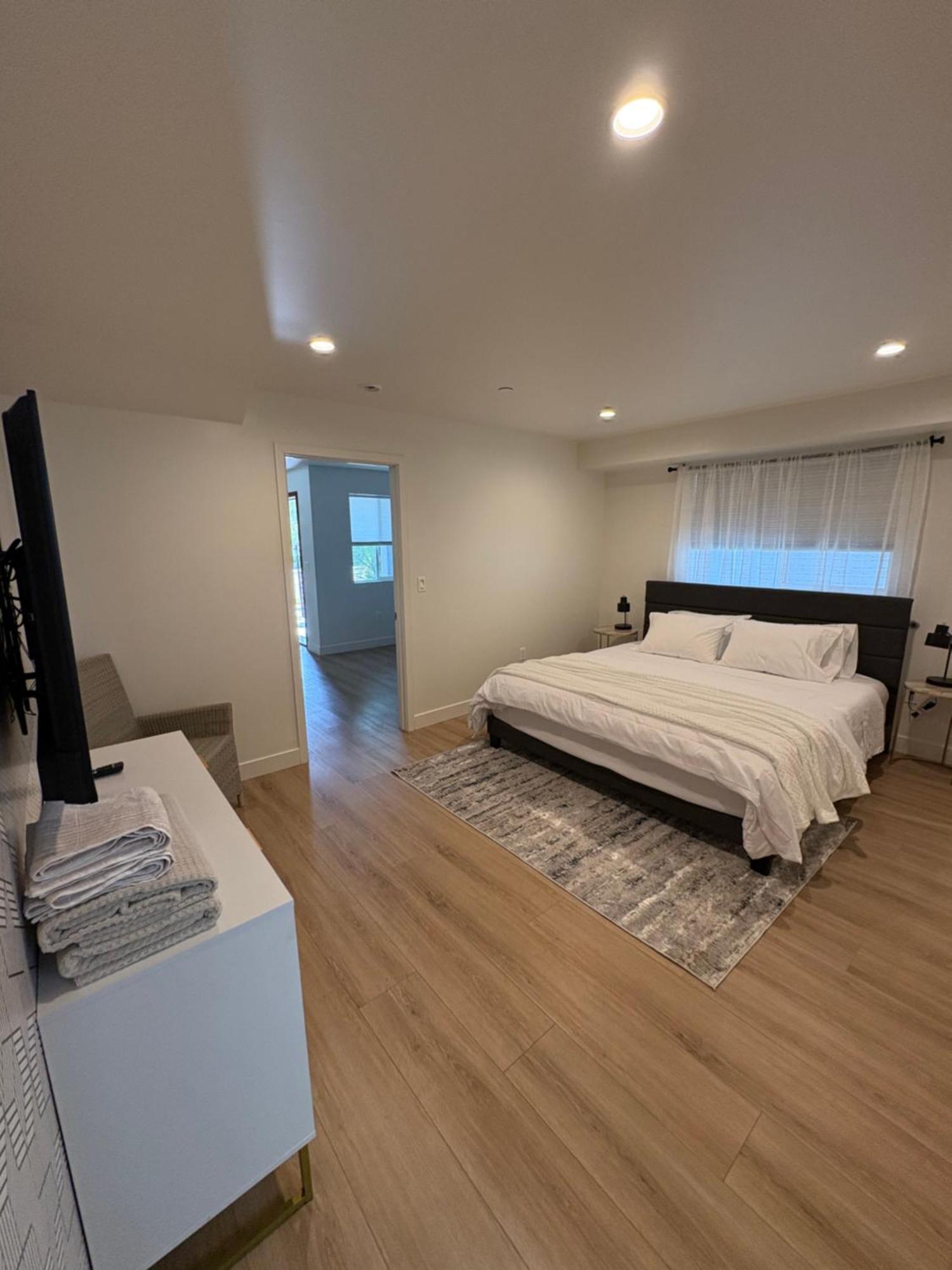 New Luxe 3b 3bath Townhouse * Los Angeles