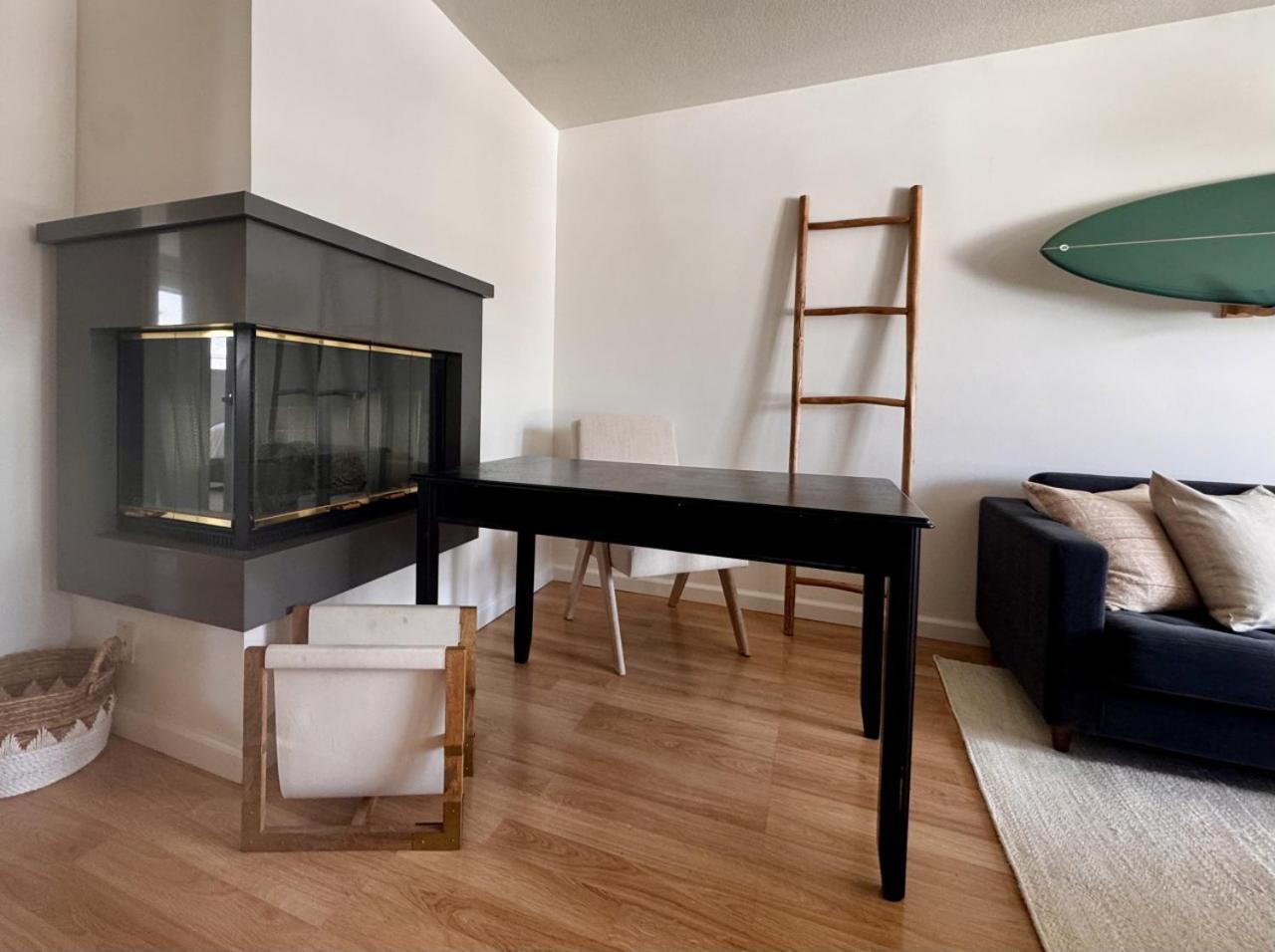 Santa Monica 2br Views And Prime Location *