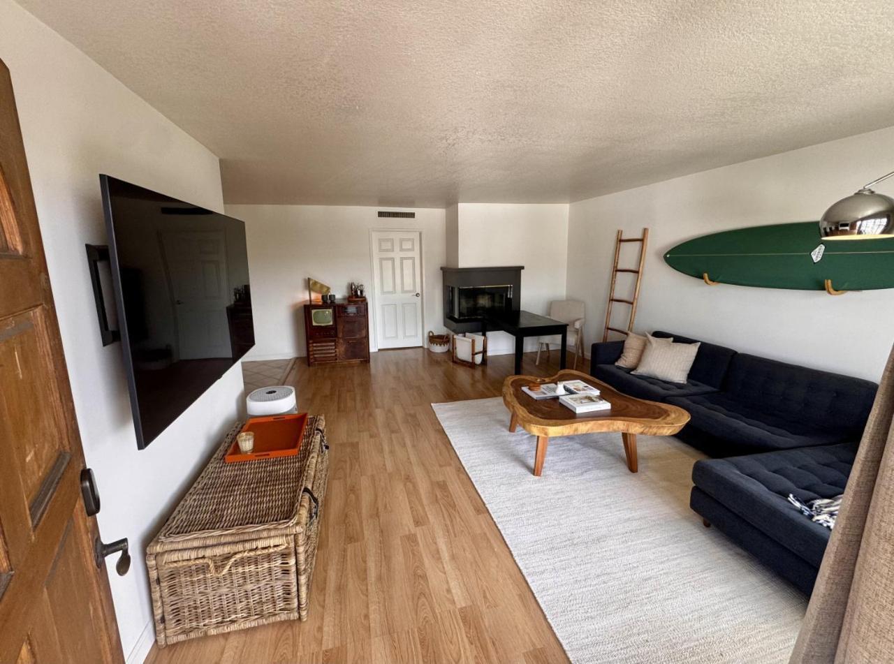 Santa Monica 2br Views And Prime Location *