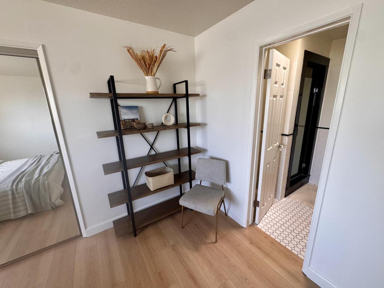Santa Monica 2br Views And Prime Location