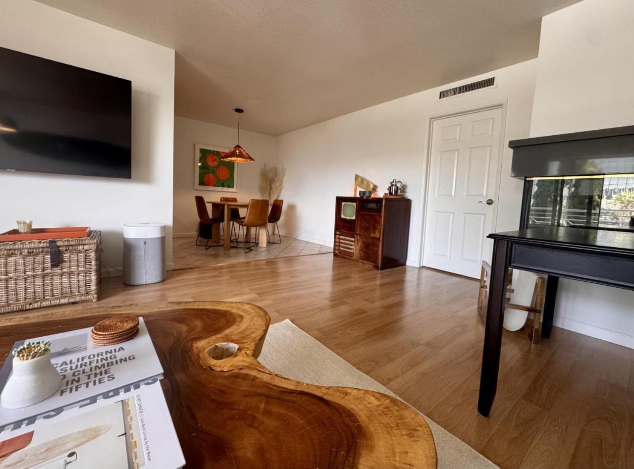 Santa Monica 2br Views And Prime Location Holiday home Los Angeles