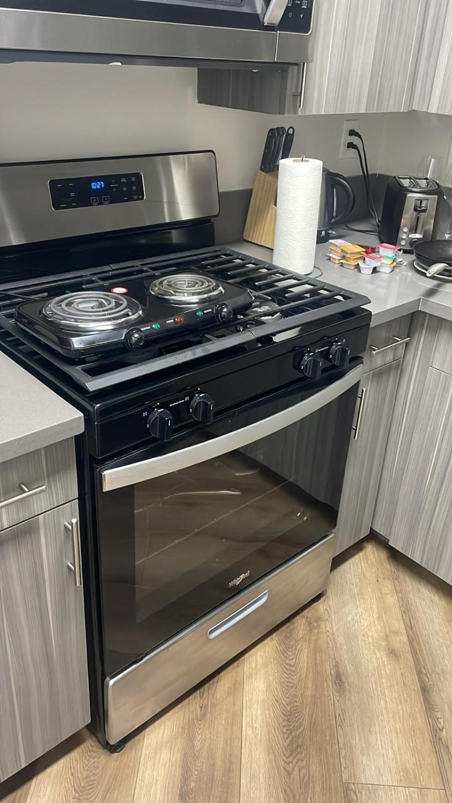Premier - Prime Mdr-venice Location With Pool, Gym & Hot Tub Apartment