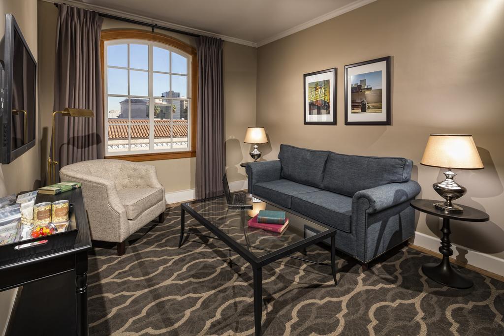 Hotel Normandie Angeles 3*