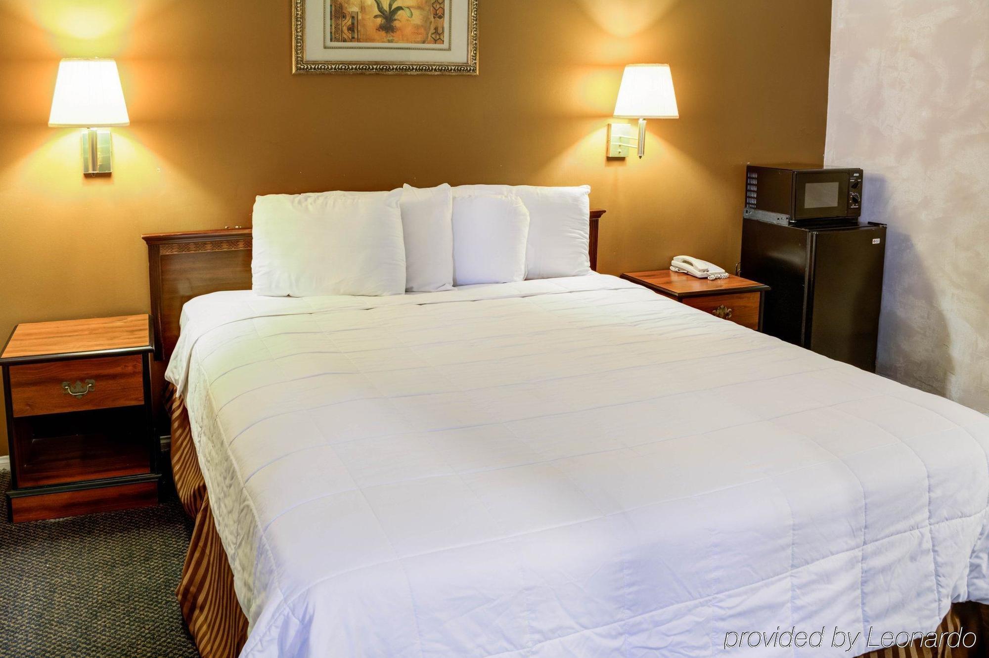 Rodeway Near Venice Beach 3*
