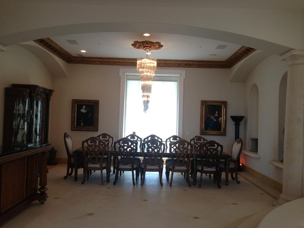 Stradella Court Mansion Los Angeles