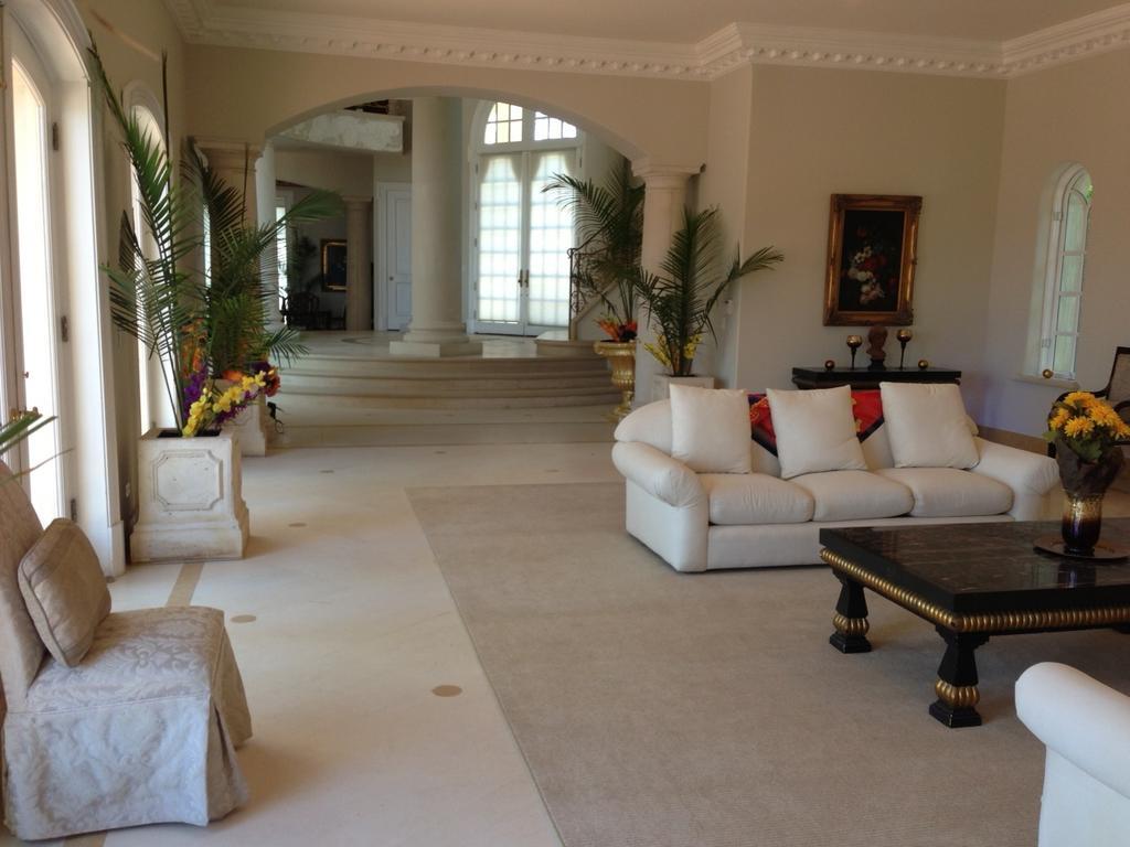 Stradella Court Mansion *
