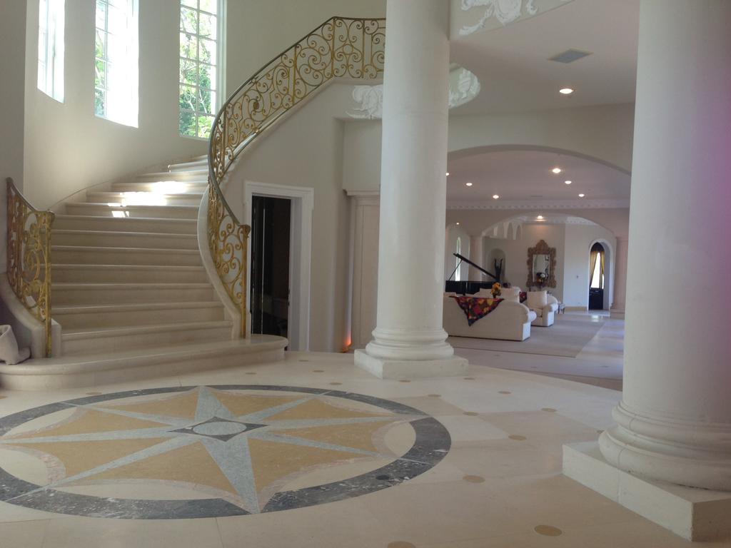 Stradella Court Mansion Holiday home Los Angeles