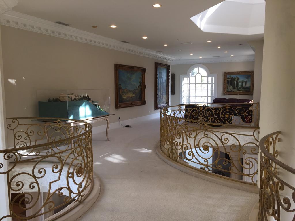 Holiday home Stradella Court Mansion Los Angeles