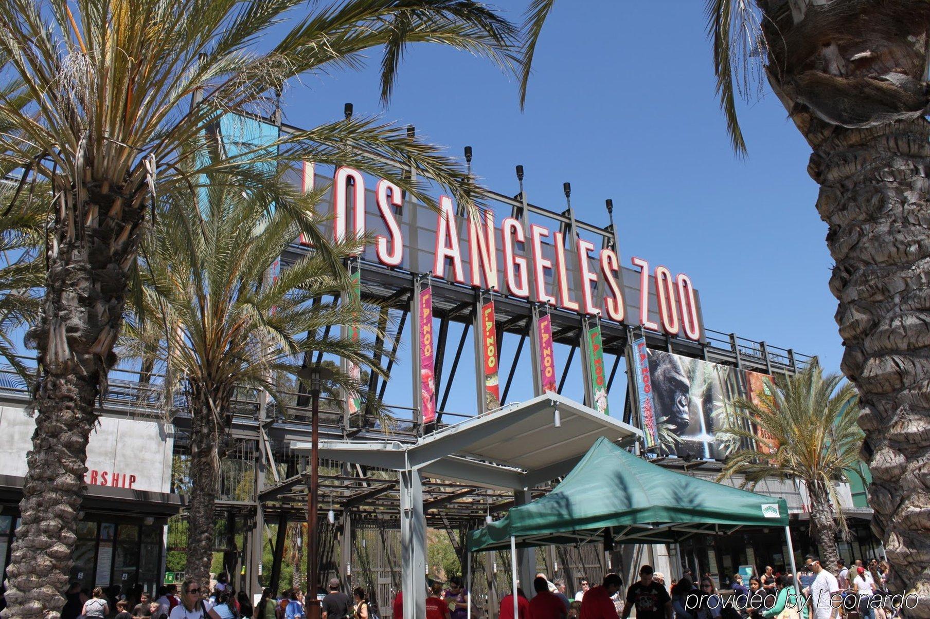 Express Angeles Lax Airport By Ihg 3*