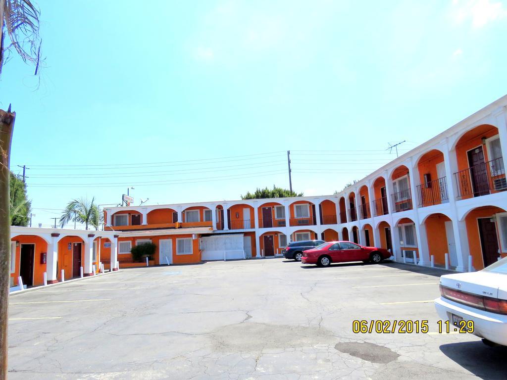 Central Inn Motel 2*