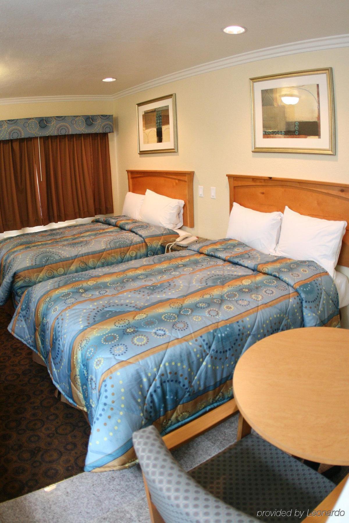 Dreamscape Pacific Coast Highway Hotel