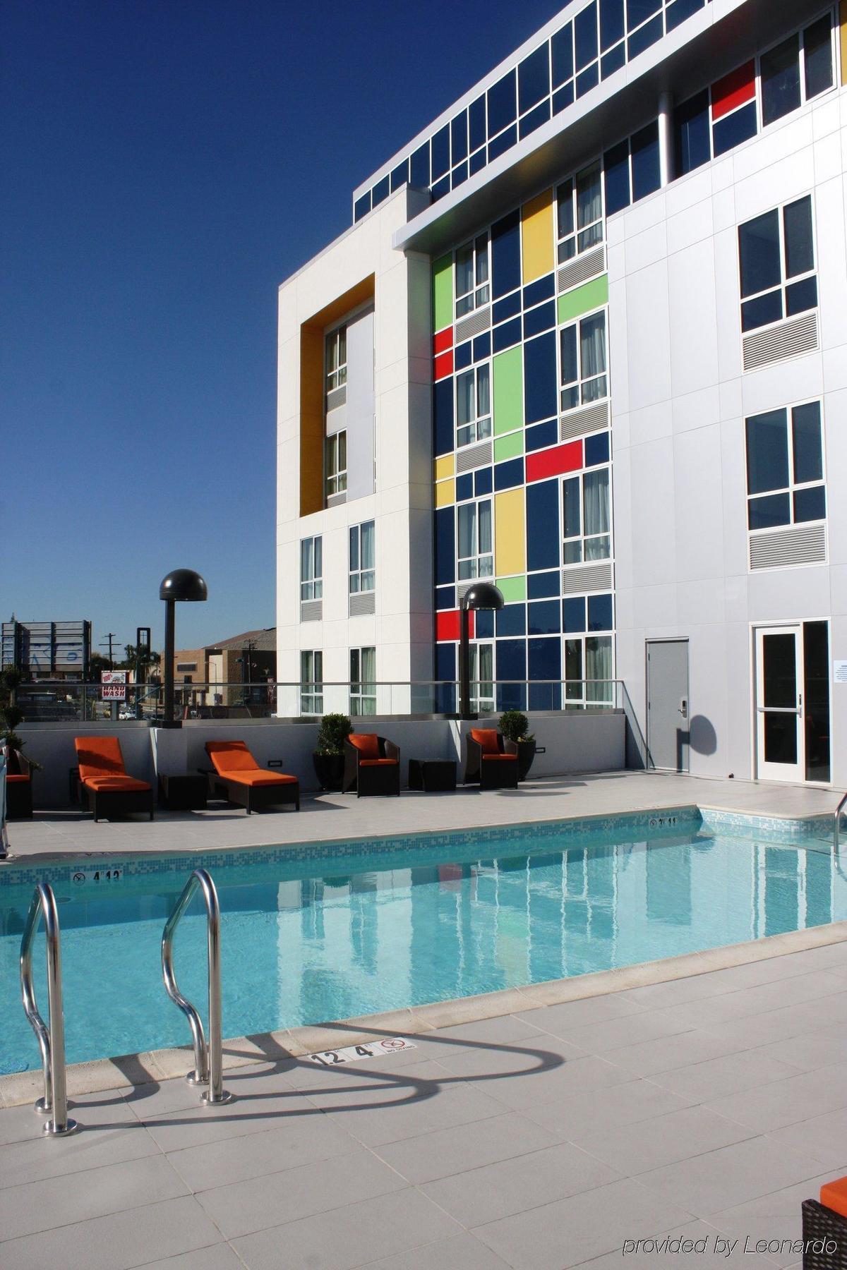 Express North Hollywood - Burbank Area By Ihg 3*