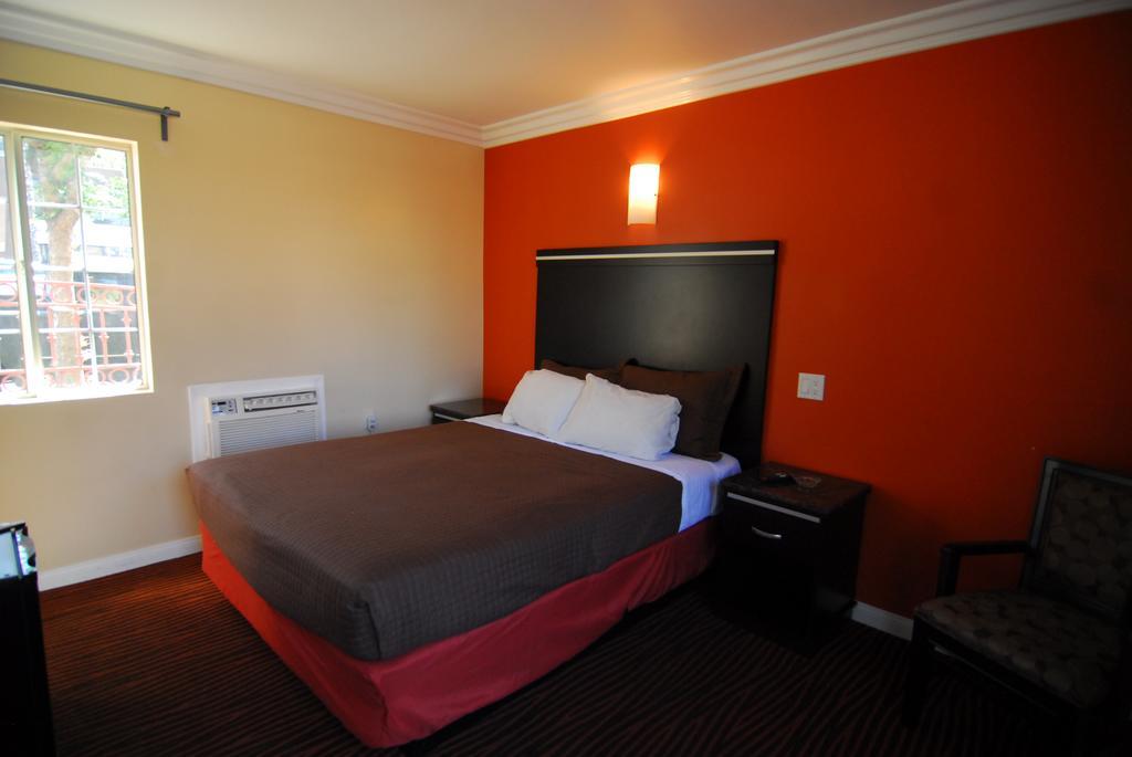 - Near Universal Hollywood Motel Los Angeles