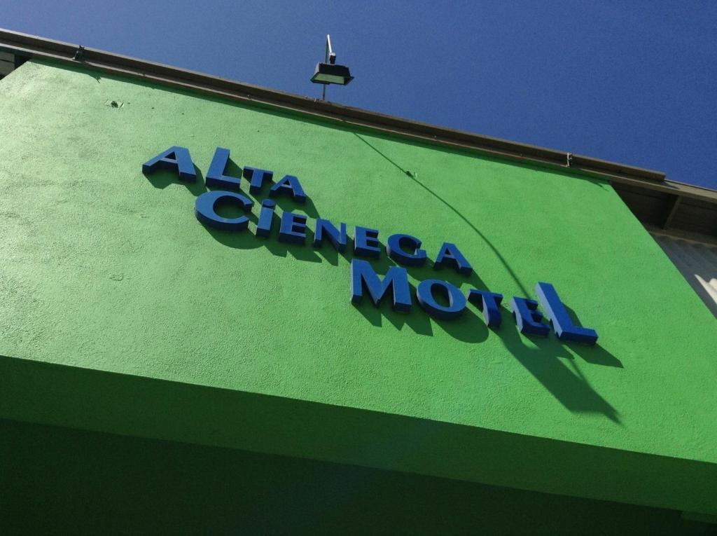 Motel Alta Cienega