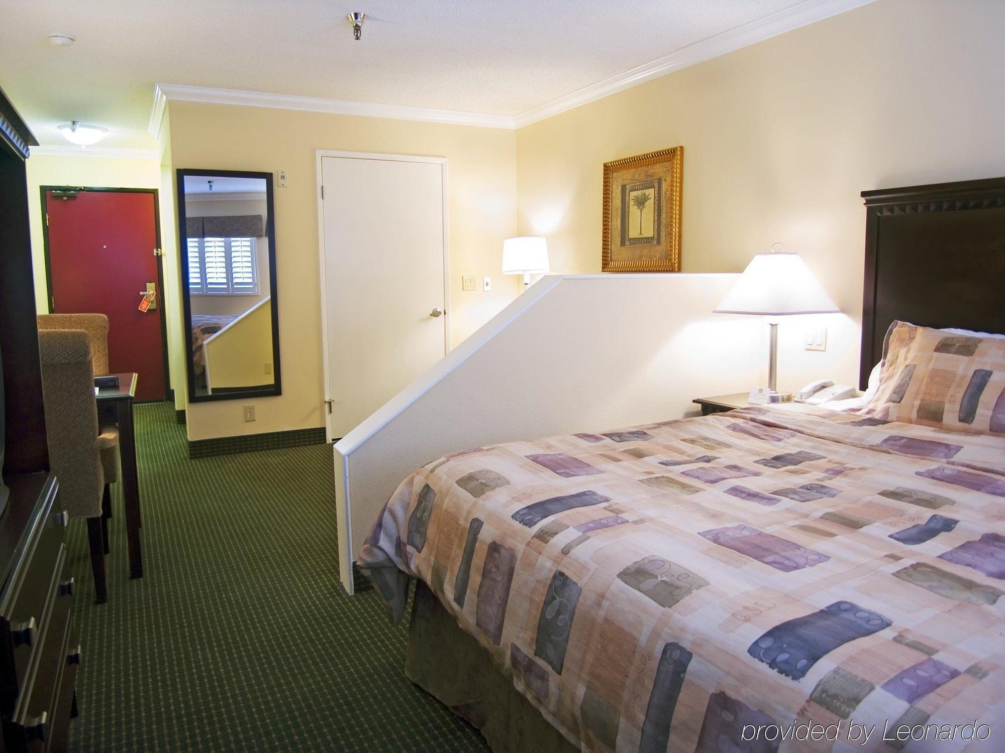 Travelodge By Wyndham Chatsworth