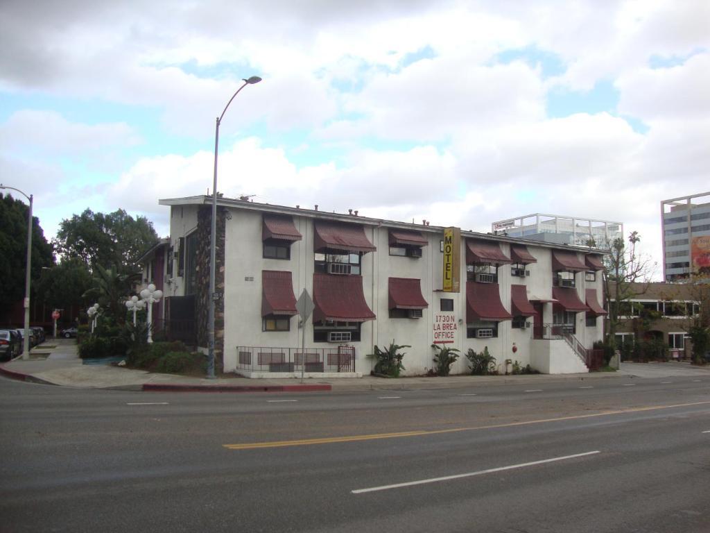 Hollywood 7 Star Motel