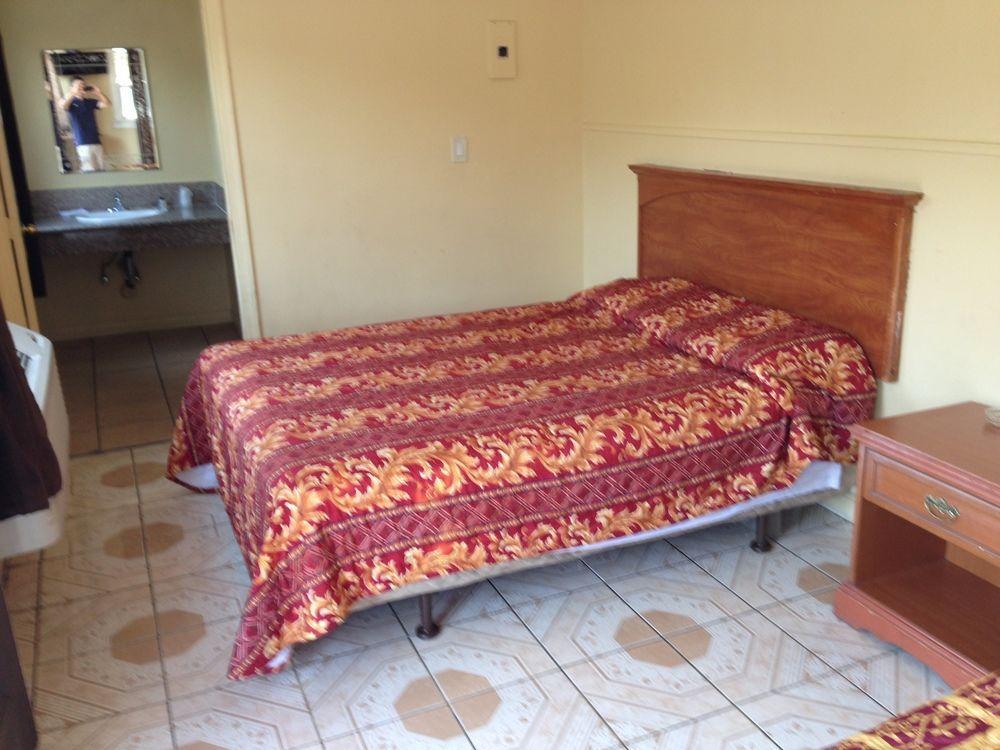 Motel Lincoln Park 3*