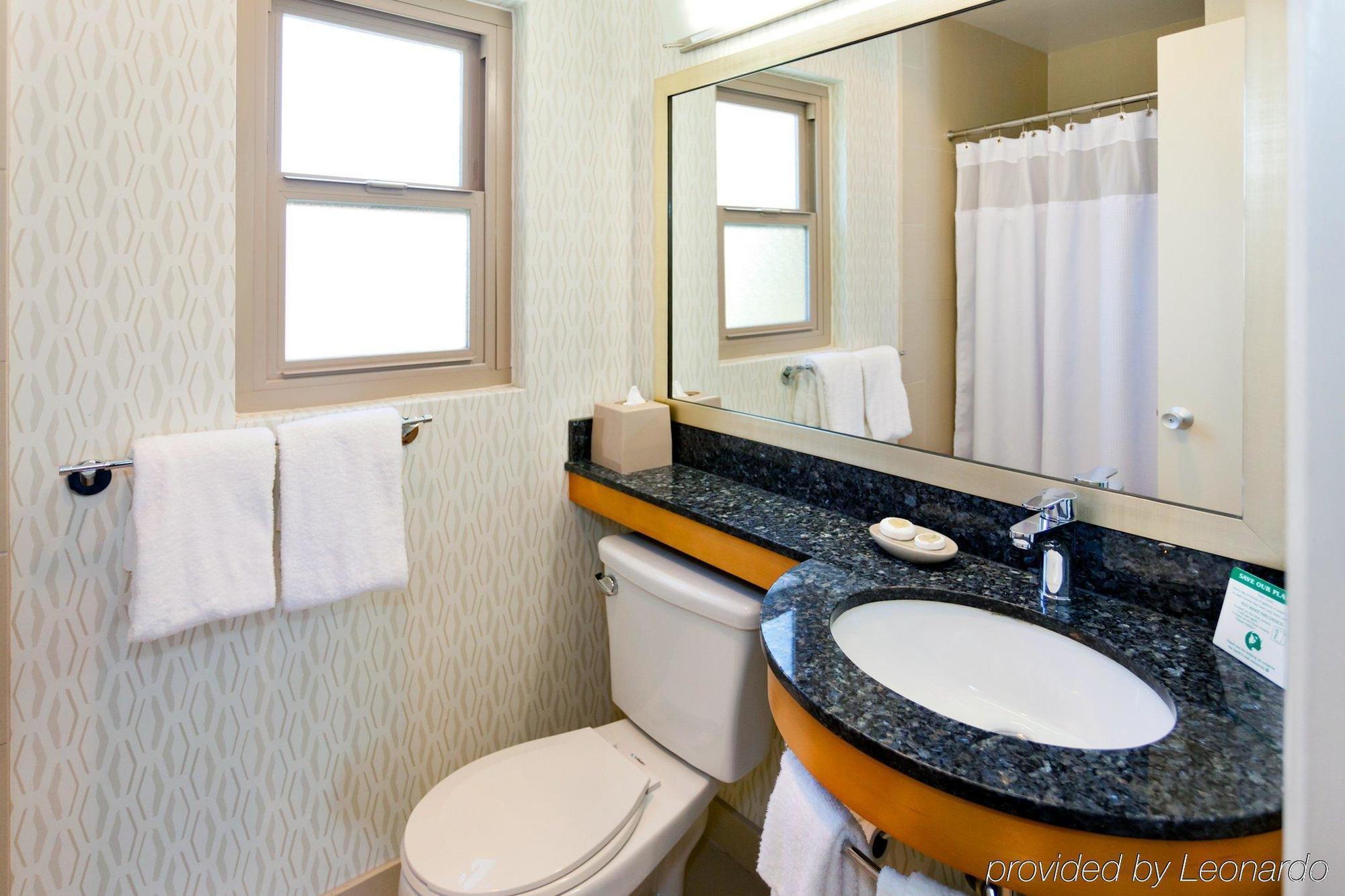 Olivia Hotel 2*