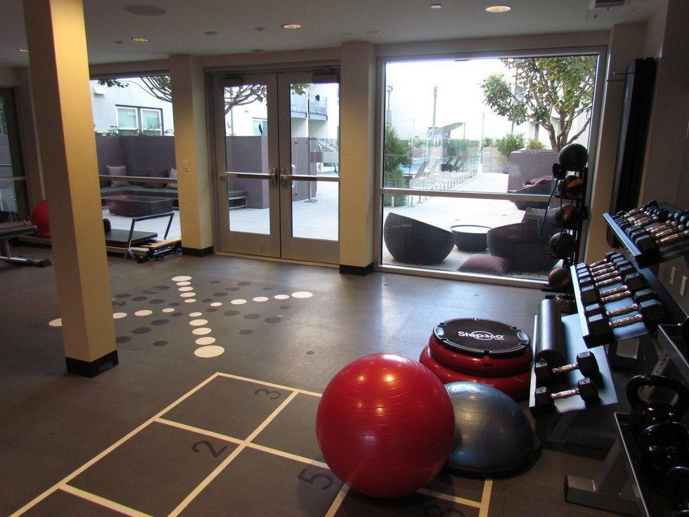 Miracle Mile Apartments With Full Amenities Apartment *