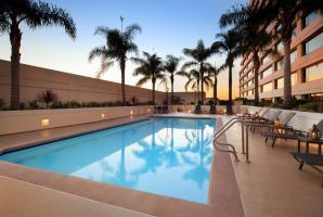 Skyways Hotel 2*