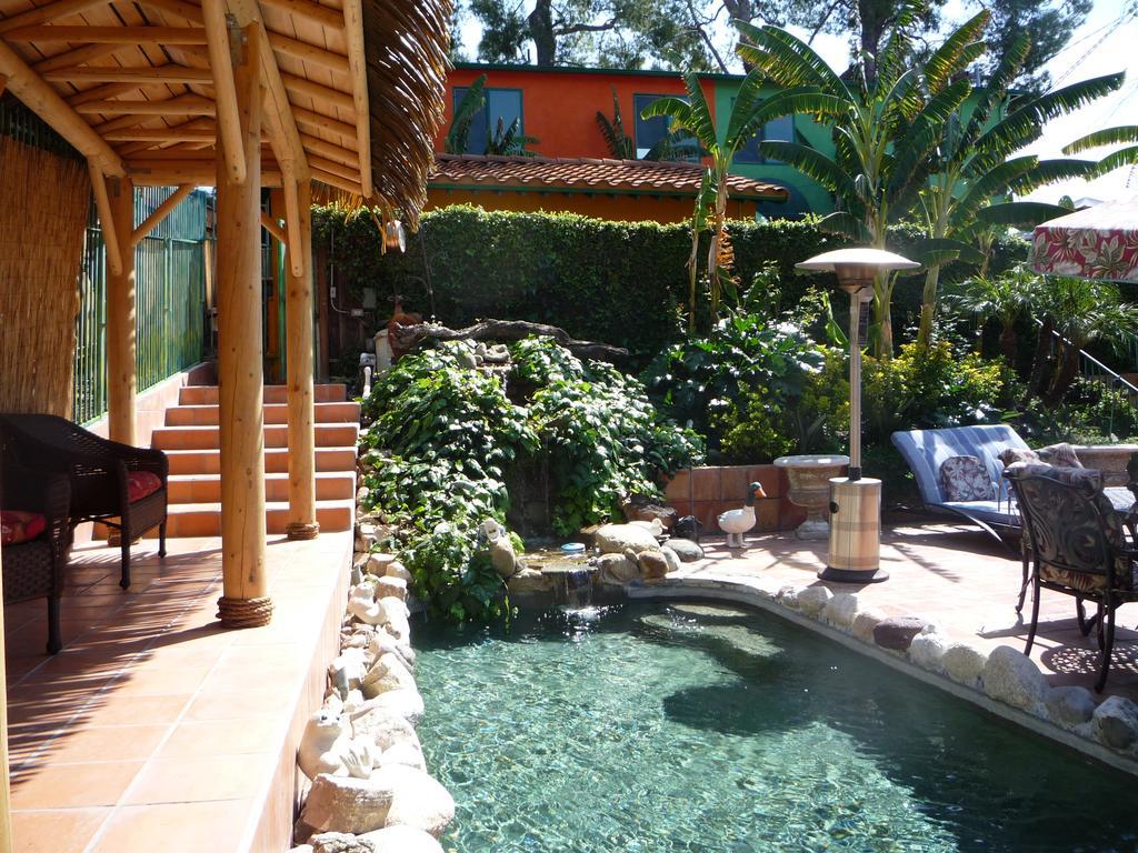 Guest house Woodland Hills Calabasas Guesthouses Los Angeles