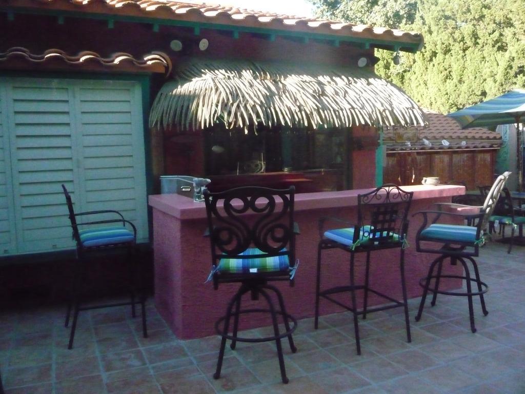 Guest house Woodland Hills Calabasas Guesthouses
