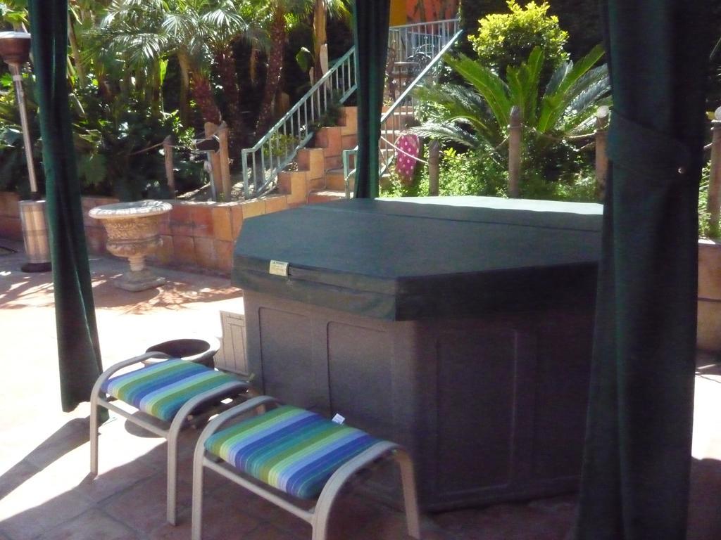 Woodland Hills Calabasas Guesthouses Guest house 3*