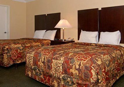 Travelodge By Wyndham Chatsworth Hotel