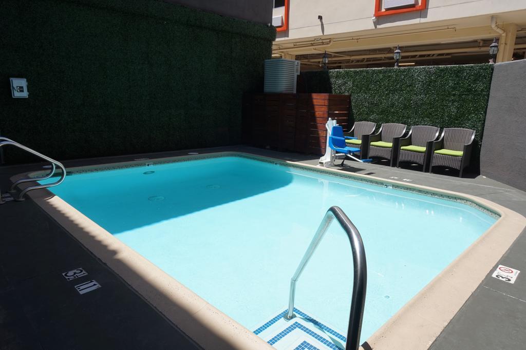 Blvd & - Walking Distance To Hollywood Walk Of Fame (adults Only) Los Angeles