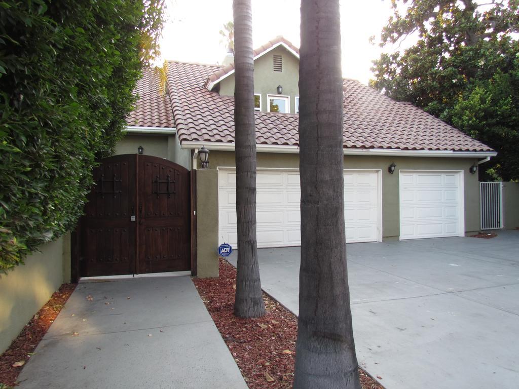 2 Floors House With Pool Holiday home Los Angeles