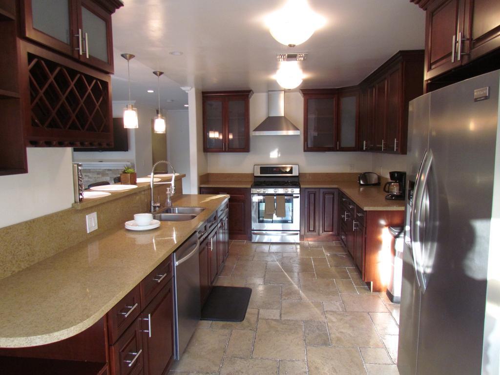 Holiday home 2 Floors House With Pool Los Angeles