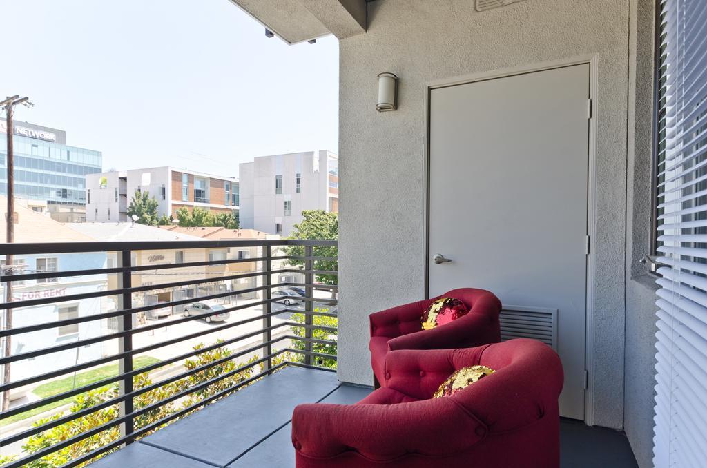 Hollywood Blvd Stars Apartment